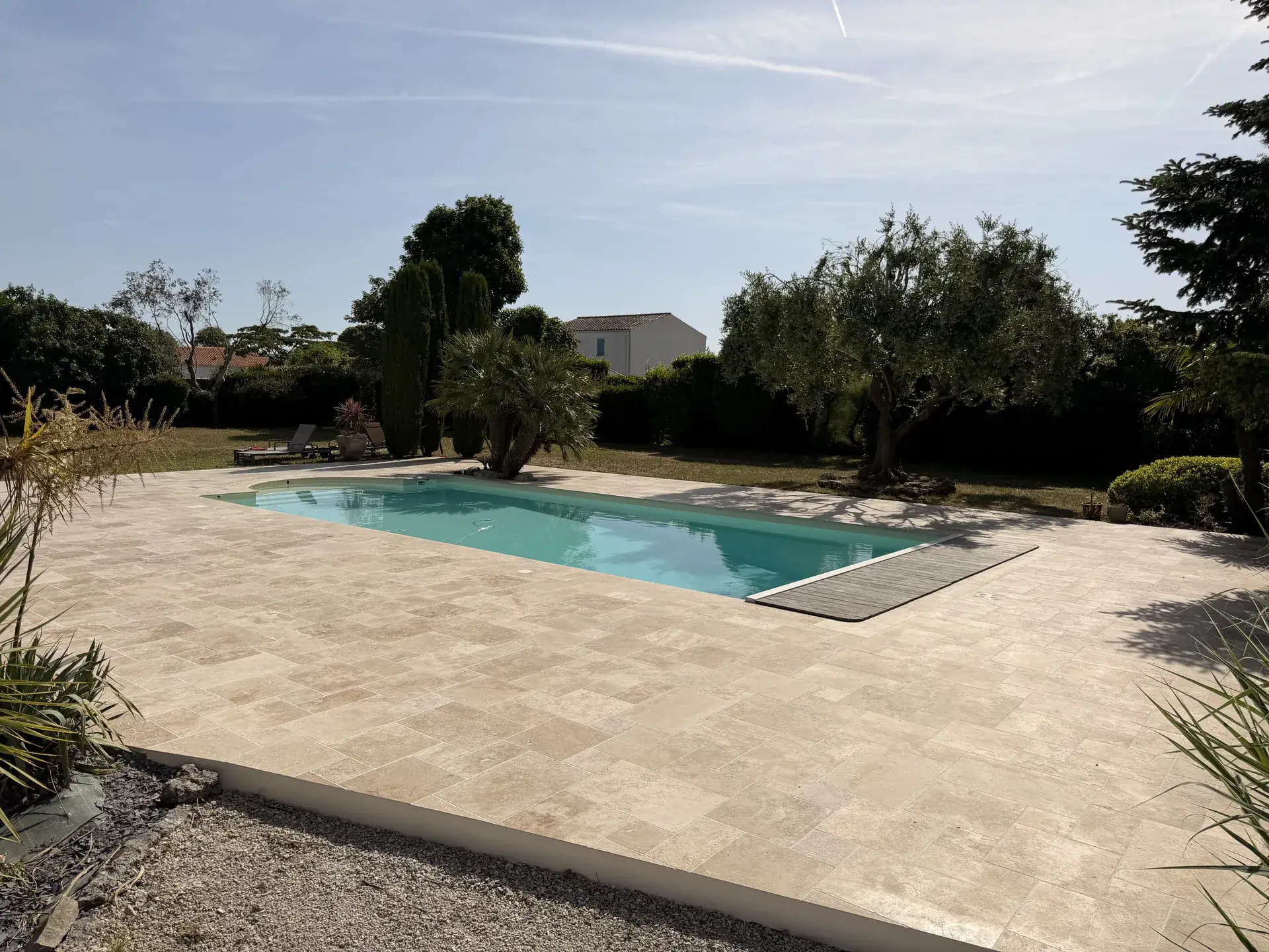 Pavés : allées, contours, motifs