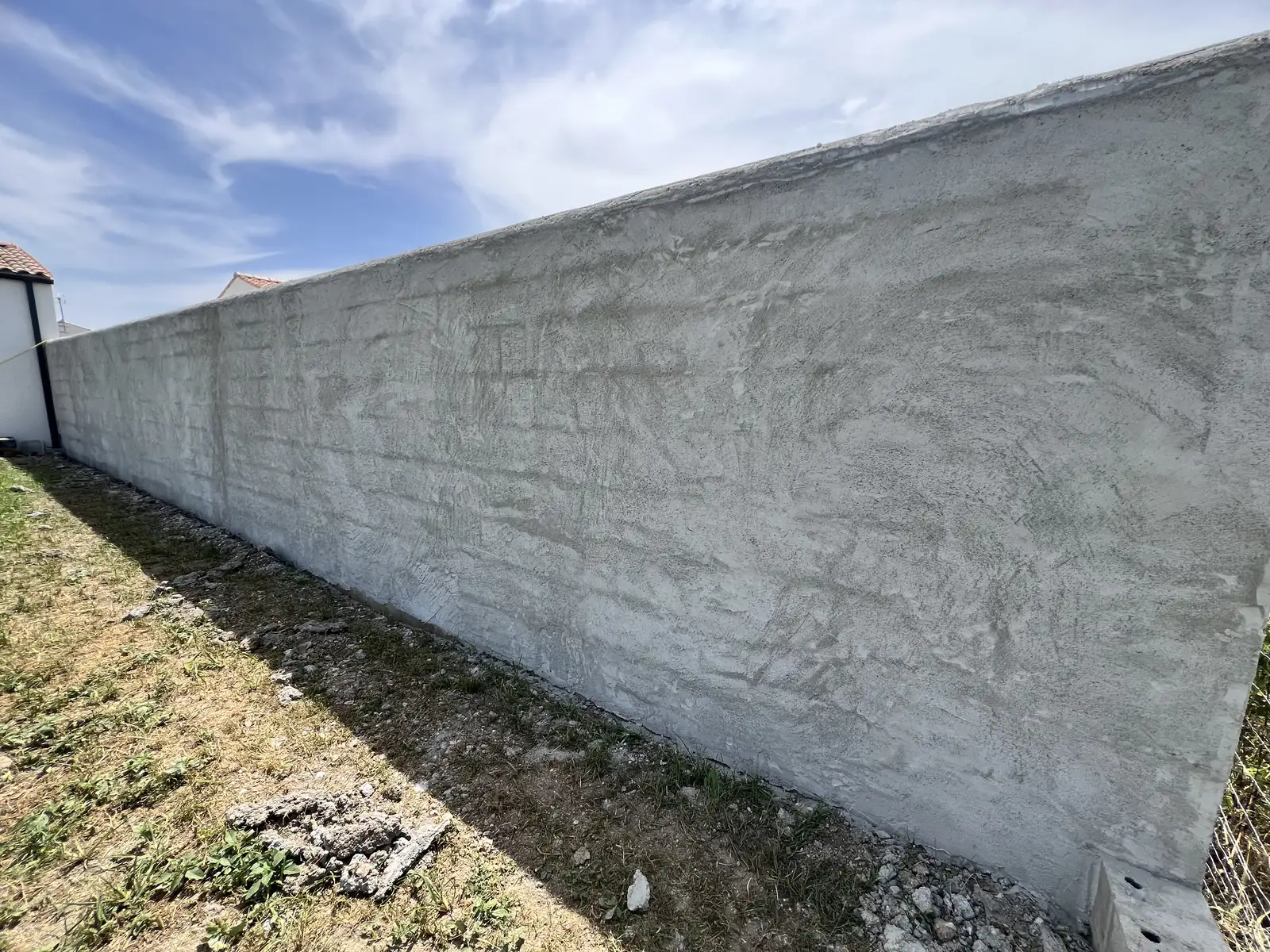 Chantier à Nuaillé-d&rsquo;Aunis — murs et enduits